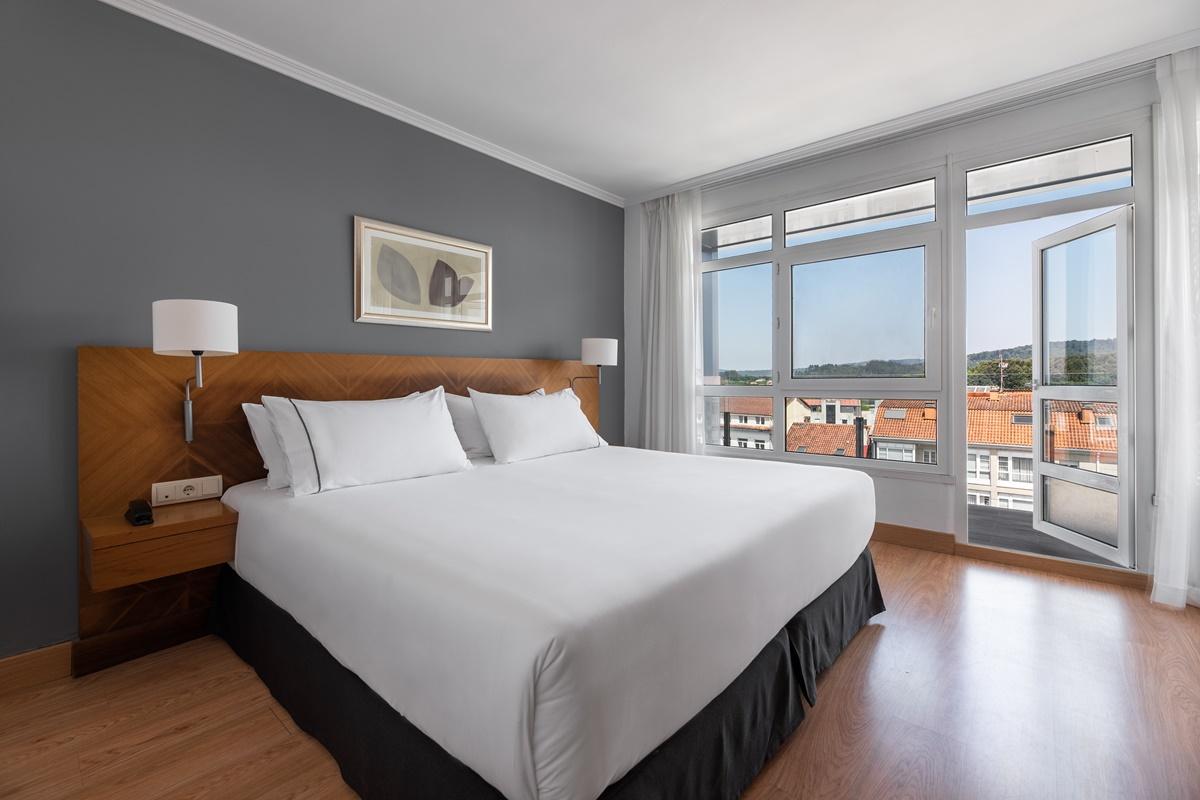 Hesperia Santiago Peregrino Hotel Santiago de Compostela Exterior photo
