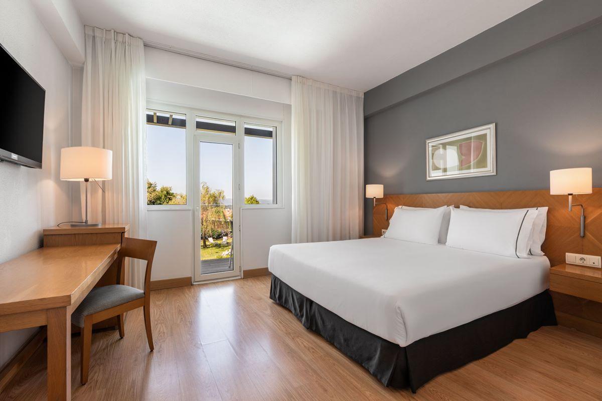 Hesperia Santiago Peregrino Hotel Santiago de Compostela Exterior photo