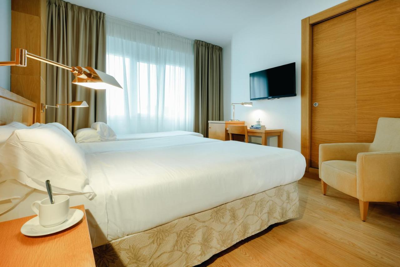 Hesperia Santiago Peregrino Hotel Santiago de Compostela Exterior photo