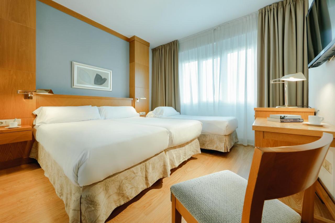 Hesperia Santiago Peregrino Hotel Santiago de Compostela Exterior photo