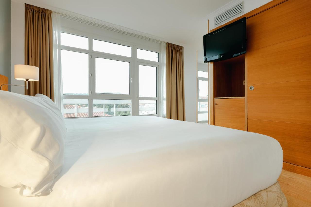 Hesperia Santiago Peregrino Hotel Santiago de Compostela Exterior photo